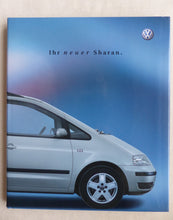 Lade das Bild in den Galerie-Viewer, VW Sharan MJ 2001 - Buch Hardcover Prospekt Brochure 05.2000
