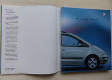 Lade das Bild in den Galerie-Viewer, VW Sharan MJ 2001 - Buch Hardcover Prospekt Brochure 05.2000