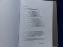 Lade das Bild in den Galerie-Viewer, Audi Q7 FSI TDI quattro - Hardcover Pressemappe + CD-Rom press-kit 01.2006