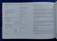 Lade das Bild in den Galerie-Viewer, Audi RS Q3 quattro MJ 2014 - Hardcover Prospekt Brochure + Preisliste 08.2013