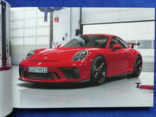 Lade das Bild in den Galerie-Viewer, Porsche 911 GT3 Typ 991.2 MJ 2018 - Hardcover Prospekt Brochure 03.2017