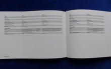 Lade das Bild in den Galerie-Viewer, Porsche Macan S Turbo MJ 2020 - Hardcover Prospekt Brochure 08.2019