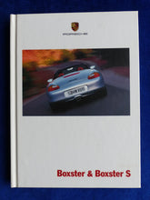Lade das Bild in den Galerie-Viewer, Porsche Boxster S Typ 986 MJ 2001 - Hardcover Prospekt Brochure 08.2000