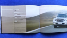 Lade das Bild in den Galerie-Viewer, Toyota Land Cruiser V8 MJ 2011 - Prospekt Brochure + Preisliste 09.2010