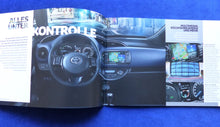 Lade das Bild in den Galerie-Viewer, Toyota Yaris MJ 2018 - Prospekt Brochure + Preisliste 01.2018