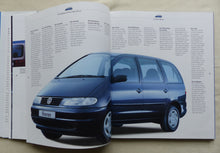 Lade das Bild in den Galerie-Viewer, VW Sharan MJ 1996 - Buch Hardcover Prospekt Brochure 1995