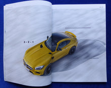 Lade das Bild in den Galerie-Viewer, Mercedes AMG GT Magazin 2014 - Großformat Prospekt Brochure 2014 englisch