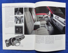 Lade das Bild in den Galerie-Viewer, Isuzu Midi Kastenwagen Kombi Bus MJ 1989 - Prospekt Brochure + Daten 07.1988