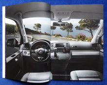 Lade das Bild in den Galerie-Viewer, VW Bus T5 Multivan Highline MJ 2015 - Prospekt Brochure + Preisliste 10.2014