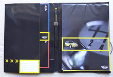 Lade das Bild in den Galerie-Viewer, Mini Cooper 3-Türer R50 - Mappe Fahrschule Block Werbung Postkarten 2002