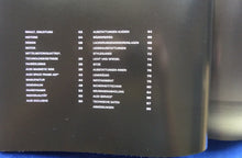 Lade das Bild in den Galerie-Viewer, Audi R8 Coupe quattro MJ 2008 - Aluminium Hardcover Prospekt Brochure 04.2007