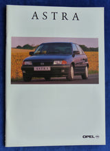 Lade das Bild in den Galerie-Viewer, Opel Astra GSi Caravan 16V Cabrio MJ 1994 - Prospekt Brochure 01.1994