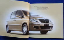 Lade das Bild in den Galerie-Viewer, Lancia Phedra MJ 2004 - Prospekt Brochure + Preisliste 07.2003