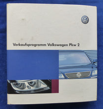 Lade das Bild in den Galerie-Viewer, VW Verkaufsprogramm intern PKW 2 MJ 2012 - Hardcover Prospekt Brochure 10.2011