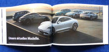 Lade das Bild in den Galerie-Viewer, Porsche Tradition Design Modelle 911 Taycan MJ 2021 - Prospekt Brochure 11.2020
