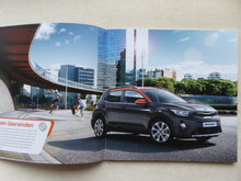 Lade das Bild in den Galerie-Viewer, Kia Stonic Platinum Edition MJ 2018 - Prospekt Brochure + Preisliste 09.2017