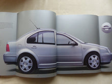 Lade das Bild in den Galerie-Viewer, VW Bora Limousine - Buch Hardcover Prospekt Brochure 03.1999