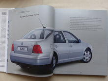 Lade das Bild in den Galerie-Viewer, VW Bora & Bora Variant MJ 2000 - Buch Hardcover Prospekt Brochure 12.1999