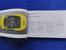 Lade das Bild in den Galerie-Viewer, Porsche 911 Carrera Cabrio Typ 991 MJ 2013 - Hardcover Prospekt Brochure 05.2012 - car-brochure