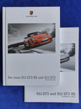 Lade das Bild in den Galerie-Viewer, Porsche 911 GT3 RS Typ 997 MJ 2007 - Hardcover Prospekt + Preisliste 10.2006 - car-brochure