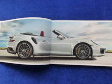 Lade das Bild in den Galerie-Viewer, Porsche 911 Turbo S Typ 991 MJ 2016 - Hardcover Prospekt Brochure 12.2015