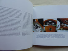 Lade das Bild in den Galerie-Viewer, Jaguar XK8 XK Show Car Advanced Lightweight Coupe - Hardcover press-kit GB 2005