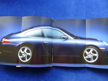 Lade das Bild in den Galerie-Viewer, Porsche 911 Carrera Typ 996 MJ 2000 - Hardcover Prospekt 09.1999 - Fehlbindung!