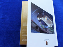 Lade das Bild in den Galerie-Viewer, Porsche 911 Carrera Typ 996 MJ 2000 - Hardcover Prospekt 09.1999 - Fehlbindung!