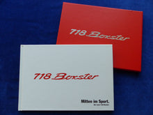 Lade das Bild in den Galerie-Viewer, Porsche 718 Boxster S MJ 2016 - Hardcover Prospekt Brochure 12.2015 im Schuber