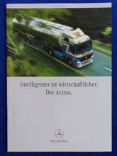 Lade das Bild in den Galerie-Viewer, Mercedes-Benz Actros LKW - Prospekt Brochure + Poster 04.2000