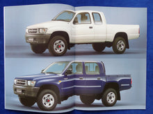 Lade das Bild in den Galerie-Viewer, Toyota Hilux Pick-up 4x4 Double Cab - Prospekt + Daten & Ausstattungen 03.1998