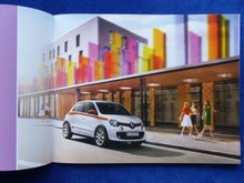 Lade das Bild in den Galerie-Viewer, Renault Twingo La Parisienne Sondermodell 2019 - Prospekt + Preisliste 09.2018 - car-brochure