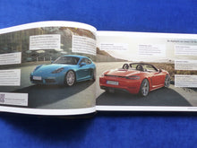 Lade das Bild in den Galerie-Viewer, Porsche 718 Boxster & 718 Cayman MJ 2017 - Hardcover Prospekt Brochure 04.2016