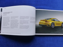 Lade das Bild in den Galerie-Viewer, Porsche 911 Turbo Coupe Cabrio Typ 991.2 MJ 2018 - Hardcover Prospekt 03.2017