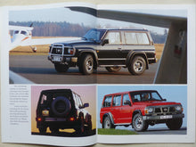 Lade das Bild in den Galerie-Viewer, Nissan Patrol GR Station - Prospekt Brochure + Daten & Ausstattungen 02.1992