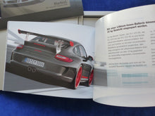 Lade das Bild in den Galerie-Viewer, Porsche 911 Carrera GTS Typ 997 MJ 2011 Bild & Prospekt Brochure in Box 08.2010