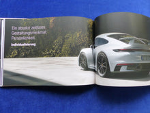 Lade das Bild in den Galerie-Viewer, Porsche 911 Carrera S Typ 992 MJ 2020 - Hardcover Prospekt Brochure 09.2019