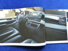 Lade das Bild in den Galerie-Viewer, VW Bus T6 Multivan Colour Edition 70 Jahre MJ 2018 - Prospekt Brochure 11.2017