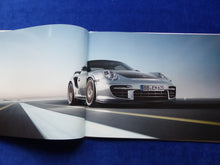 Lade das Bild in den Galerie-Viewer, Porsche 911 GT2 RS Typ 997 MJ 2011 - Hardcover Prospekt + Preisliste 05.2010