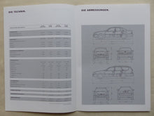 Lade das Bild in den Galerie-Viewer, Toyota Camry Limousine Combi MJ 1995 - Prospekt Brochure + Daten 05.1994