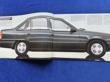 Lade das Bild in den Galerie-Viewer, Opel Kadett MJ 1986 - Prospekt Brochure + Daten & Ausstattungen 09.1985