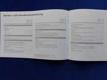 Lade das Bild in den Galerie-Viewer, Audi RS 3 Sportback quattro - Hardcover Prospekt Brochure + Preisliste 03.2015