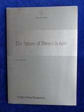 Lade das Bild in den Galerie-Viewer, Mercedes-Benz 70 Jahre Diesel-Kompetenz - Pressemappe CD-Rom press-kit 03.2005