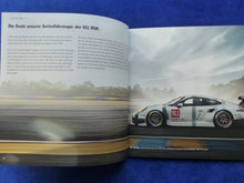 Lade das Bild in den Galerie-Viewer, Porsche News 02.2014 - 911 RSR 919 Hybrid Le Mans Panamera S E-Hybrid
