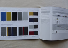 Lade das Bild in den Galerie-Viewer, BMW Z4 M Individual Typ E85 Farben &amp; Polster - Prospekt Brochure 01.2005
