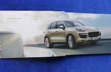 Lade das Bild in den Galerie-Viewer, Porsche Cayenne S Diesel Hybrid GTS Turbo - Hardcover Prospekt Brochure 03.2015

