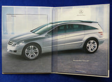 Lade das Bild in den Galerie-Viewer, Mercedes-Benz Vision GST Concept Car - US-Pressemappe Hardcover press-kit 2002
