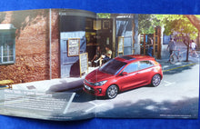 Lade das Bild in den Galerie-Viewer, Kia Rio Dream-Team Edition MJ 2017 - Prospekt Brochure + Preisliste 05.2017
