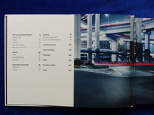Lade das Bild in den Galerie-Viewer, Porsche Cayman S Typ 981c MJ 2013 - Hardcover Prospekt Brochure 10.2012

