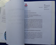 Lade das Bild in den Galerie-Viewer, Mitsubishi Pajero V6 Sport Scheck Edition - Pressemappe CD-Rom press-kit 02.2002
